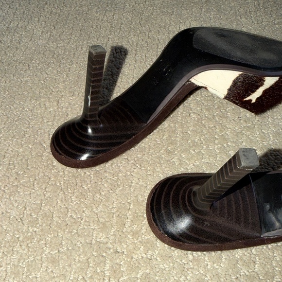 Zara Brown and White Cow Print Slide Mules - Picture 4 of 7